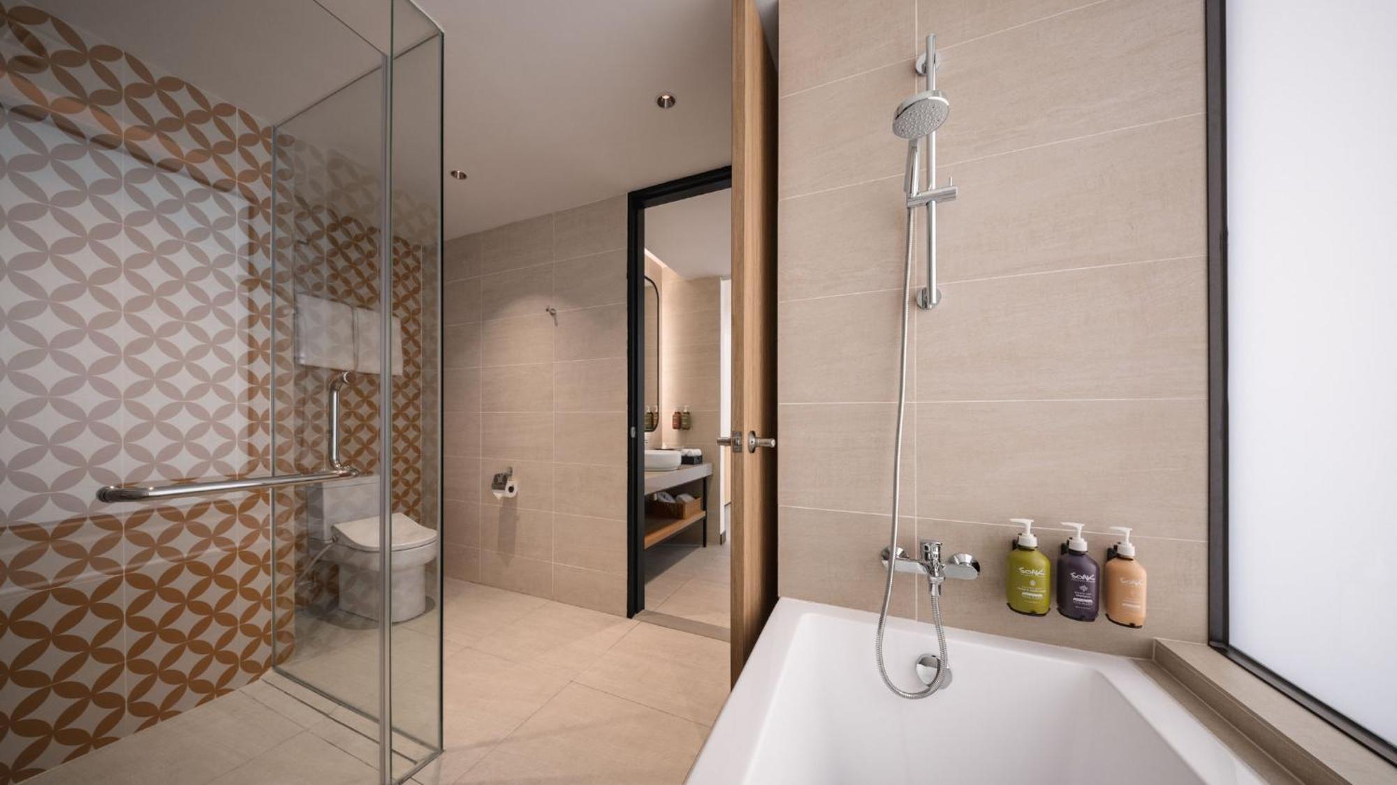 Holiday Inn & Suites Penang Prai By Ihg Bukit Mertajam Extérieur photo