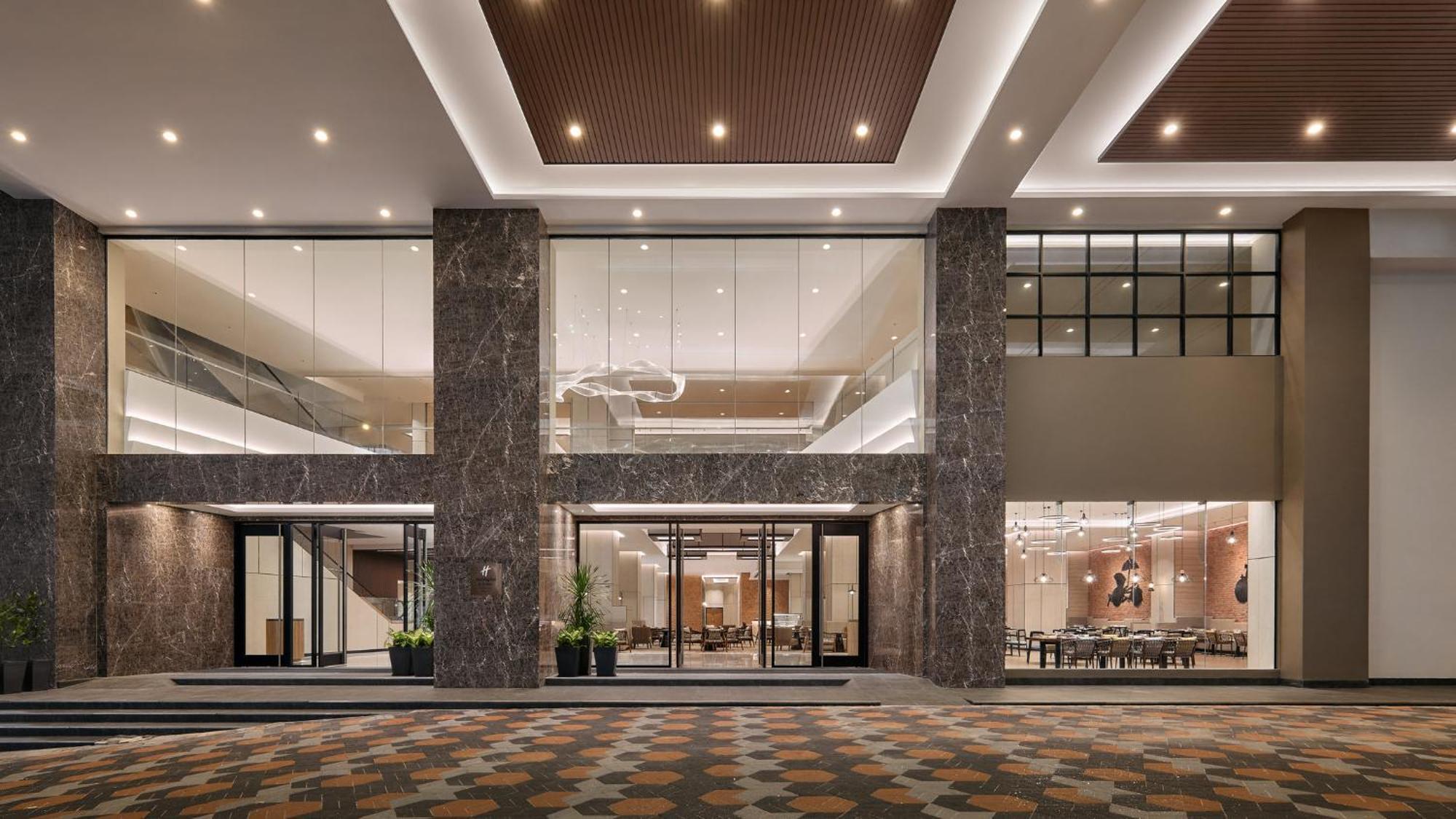 Holiday Inn & Suites Penang Prai By Ihg Bukit Mertajam Extérieur photo