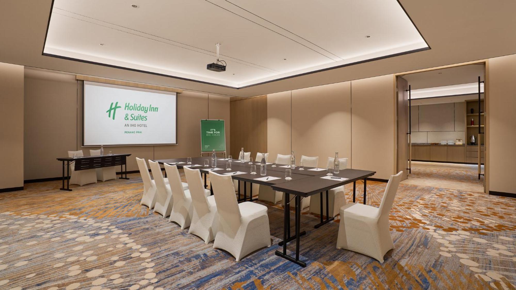 Holiday Inn & Suites Penang Prai By Ihg Bukit Mertajam Extérieur photo
